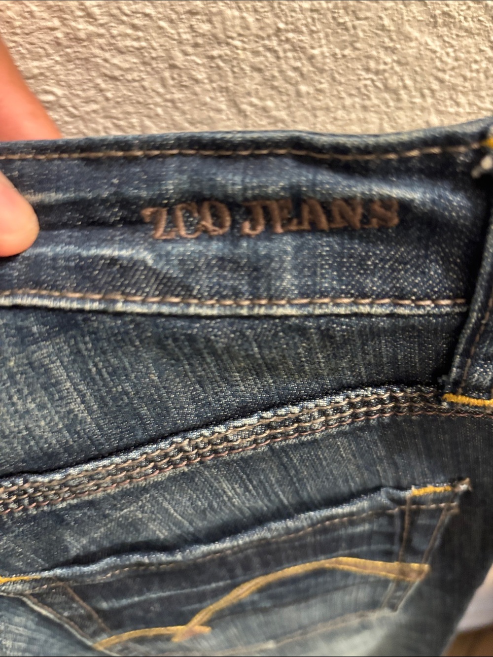 Jeans - Picture 5 of 6
